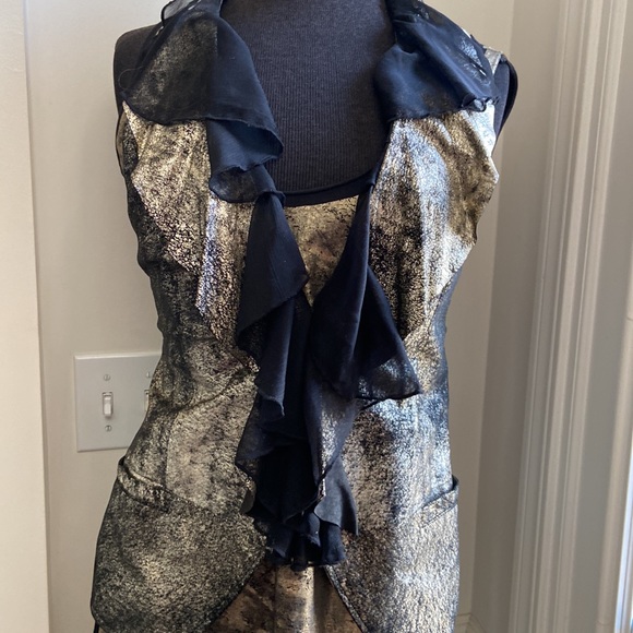 Royal Underground Leather Vest - Picture 6 of 16